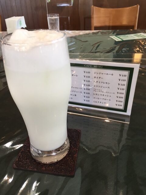 鳴尾名物のミルクタンサン